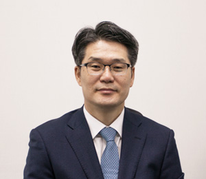 대표변호사 김연우